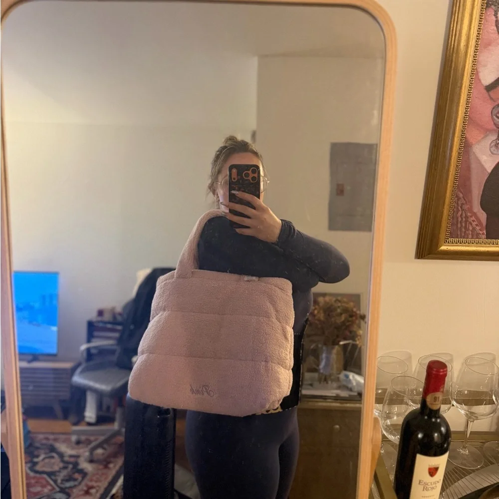 NWT Pink shearling bag - Picture 4 of 7